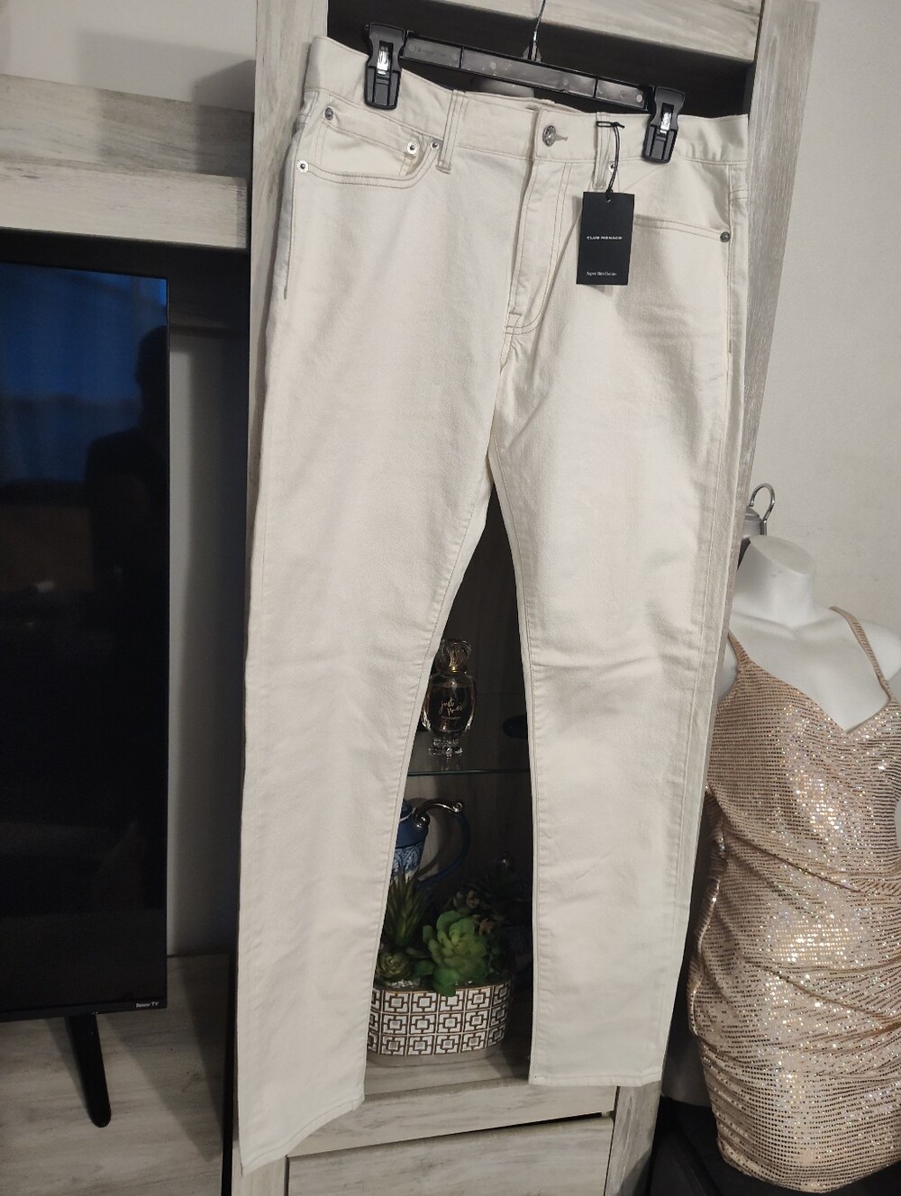 Club Monaco Slim Straight Jeans in Cream, 32*32